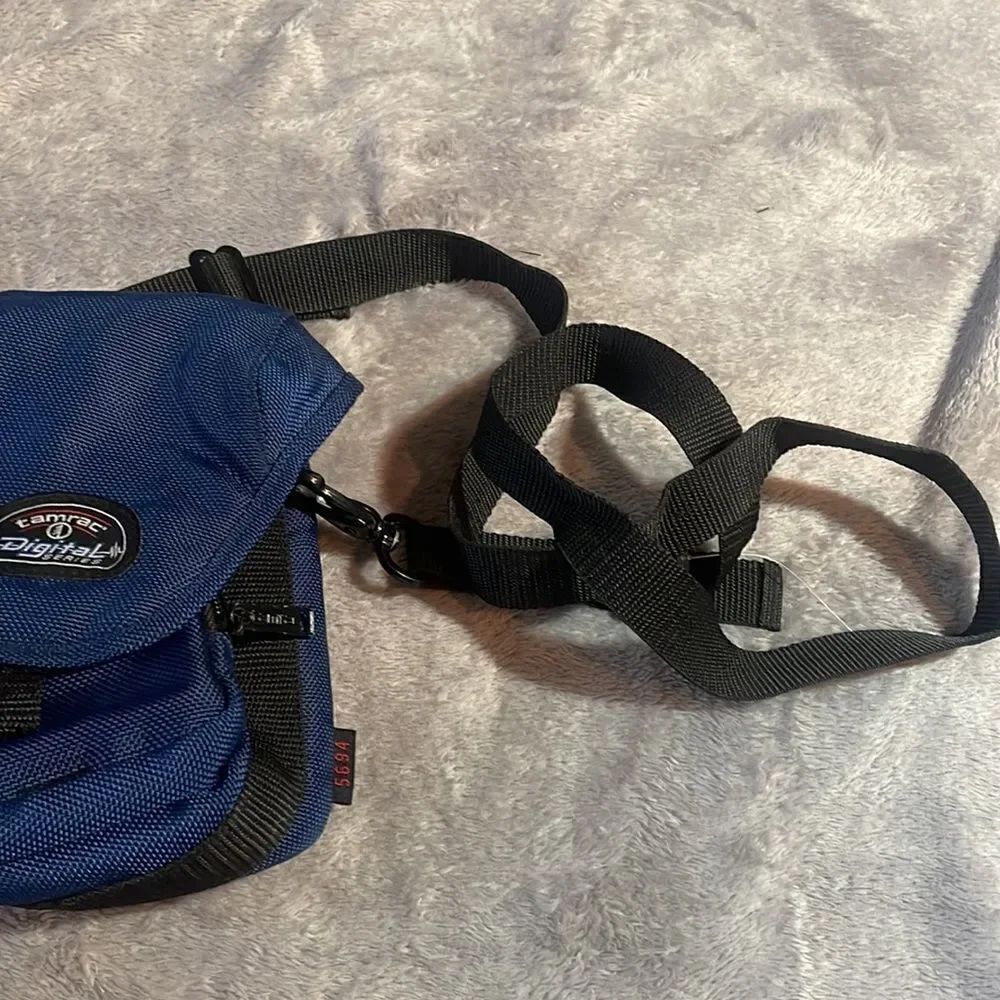 Tamarac Digital camera case - Picture 3 of 9